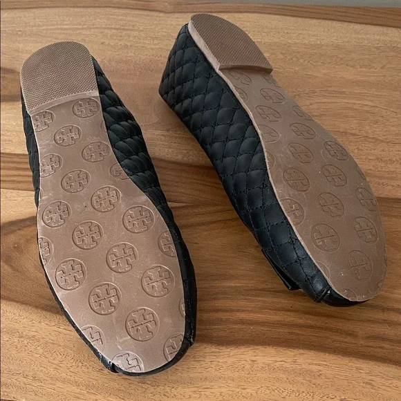 7.5. COPY Black Quilted Flats with Gold Accent - Picture 6 of 6